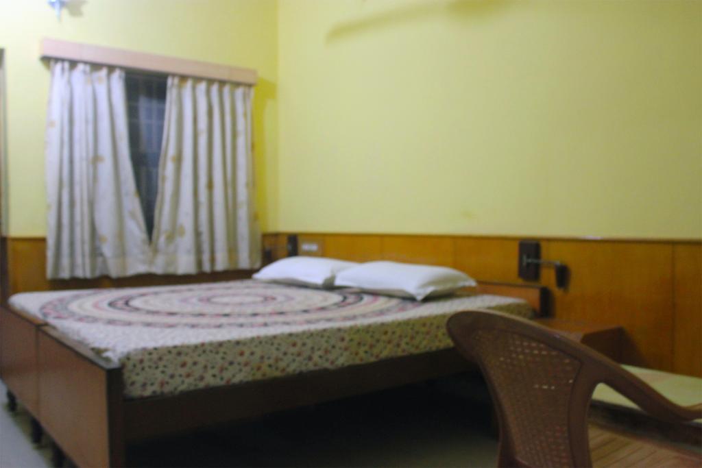 Vinodhara Guest House Mamallapuram Oda fotoğraf