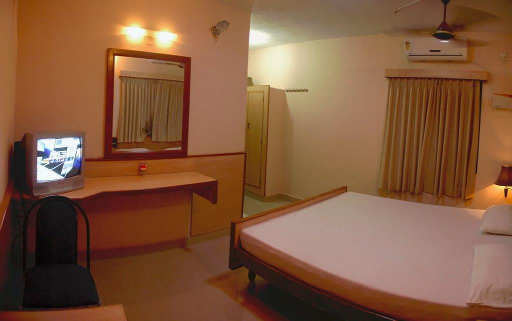 Vinodhara Guest House Mamallapuram Oda fotoğraf